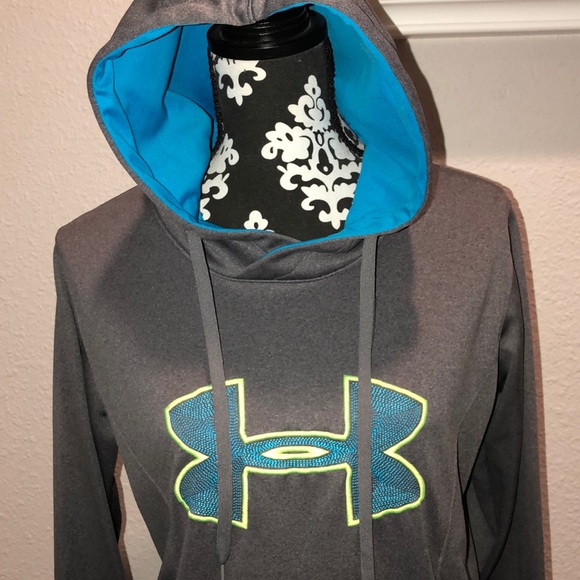 Under Armour Sweatshirt - Picture 2 of 3